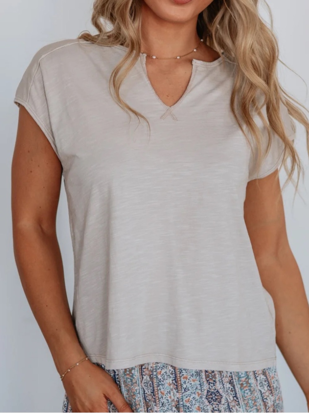 Women’s Be Cool Front Notch Ivory Tee